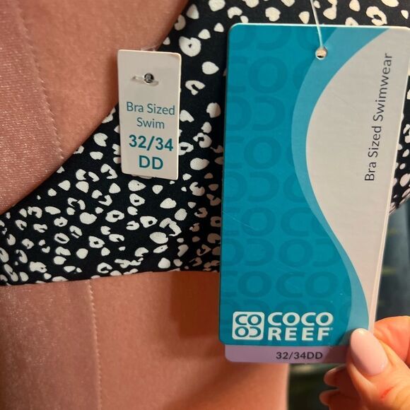 Coco Reef Verso Bra Sized Reversible Underwire Halter Bikini Top, Island Cheetah - Picture 11 of 16